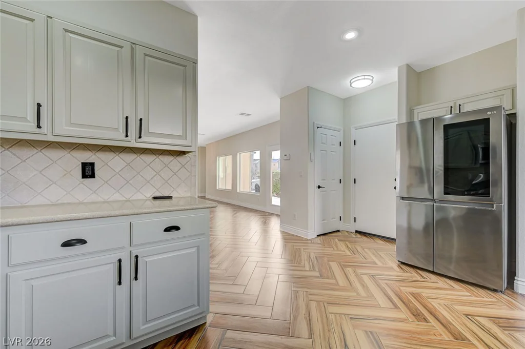 8838 Red Raven, Las Vegas, NV 89123