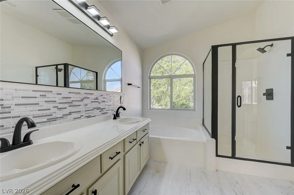 8838 Red Raven, Las Vegas, NV 89123