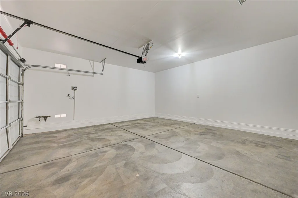 8838 Red Raven, Las Vegas, NV 89123