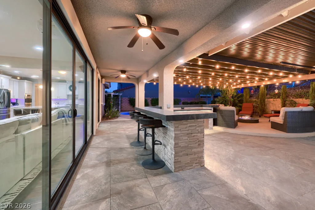 607 Highland Bluff, Las Vegas, NV 89138