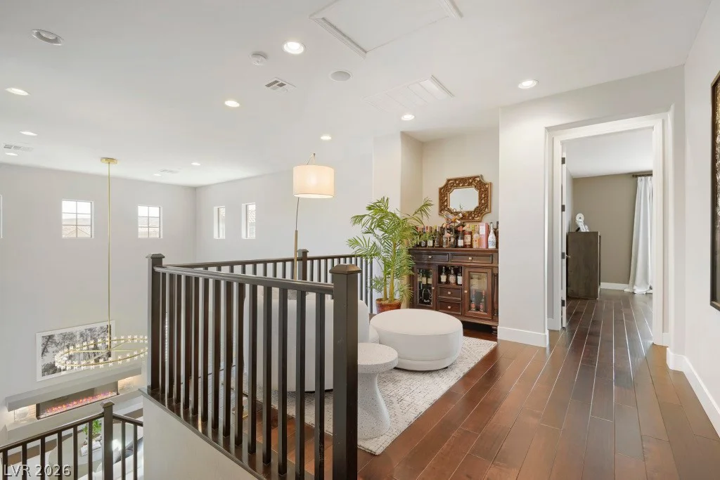 607 Highland Bluff, Las Vegas, NV 89138