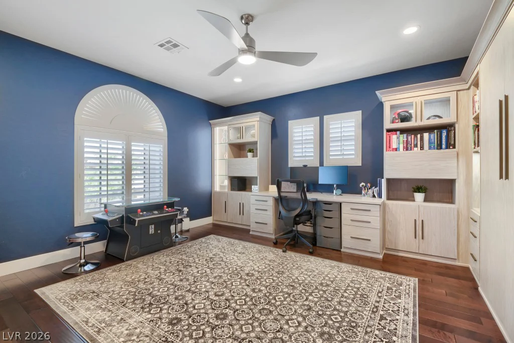 607 Highland Bluff, Las Vegas, NV 89138