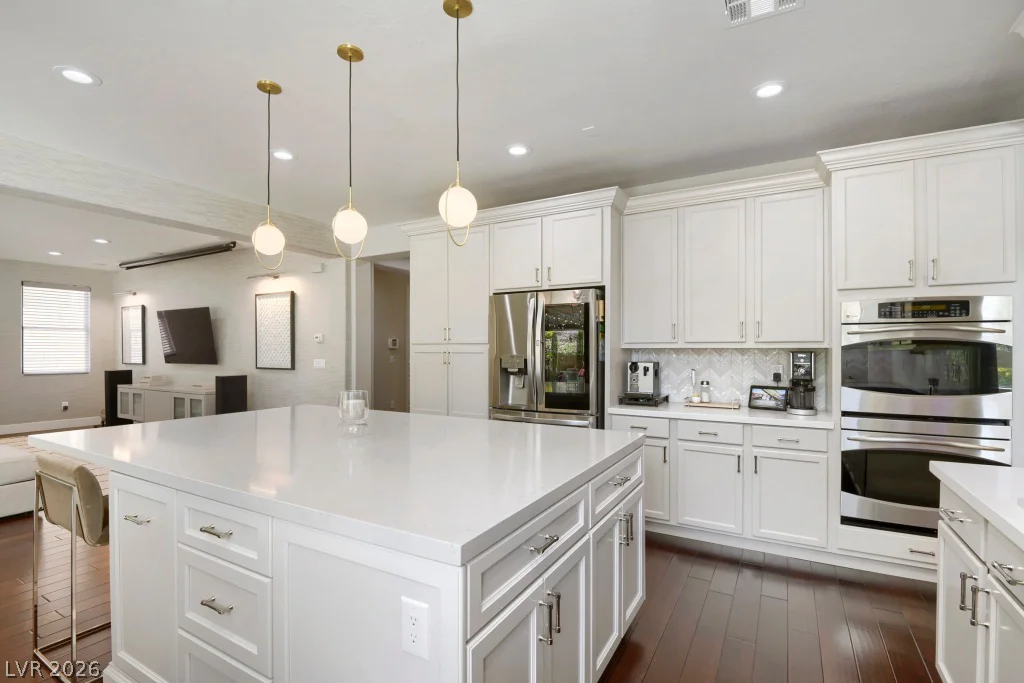 607 Highland Bluff, Las Vegas, NV 89138