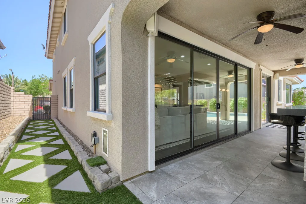 607 Highland Bluff, Las Vegas, NV 89138