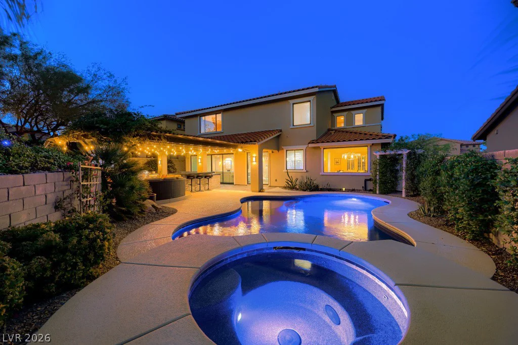 607 Highland Bluff, Las Vegas, NV 89138