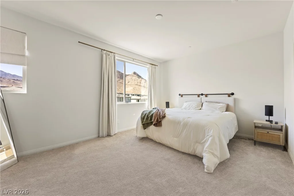 1537 Little Penguin, Las Vegas, NV 89138