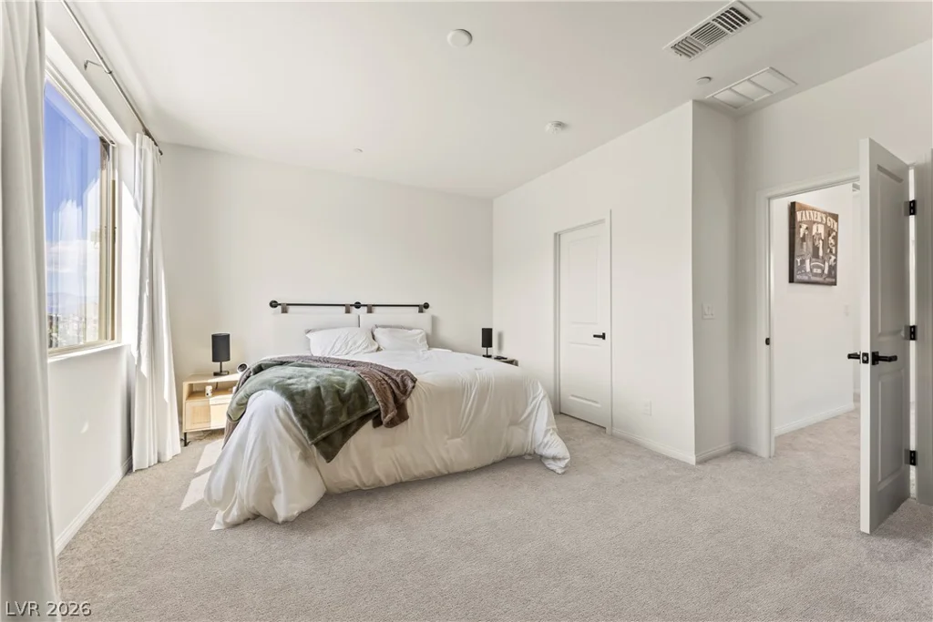 1537 Little Penguin, Las Vegas, NV 89138