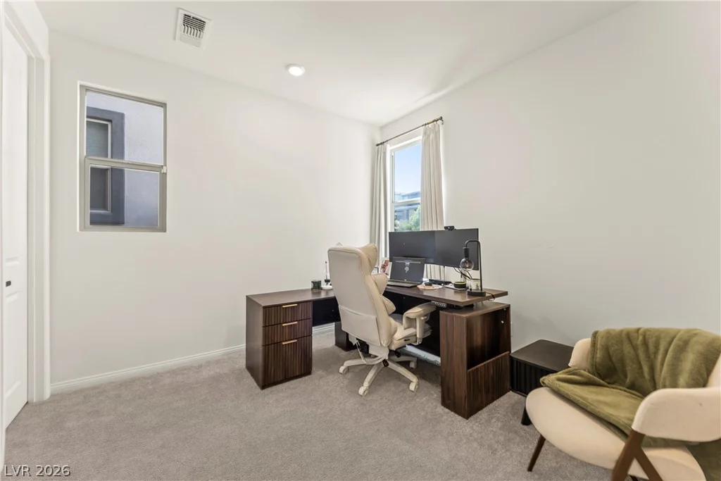 1537 Little Penguin, Las Vegas, NV 89138