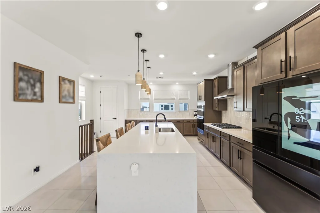 1537 Little Penguin, Las Vegas, NV 89138
