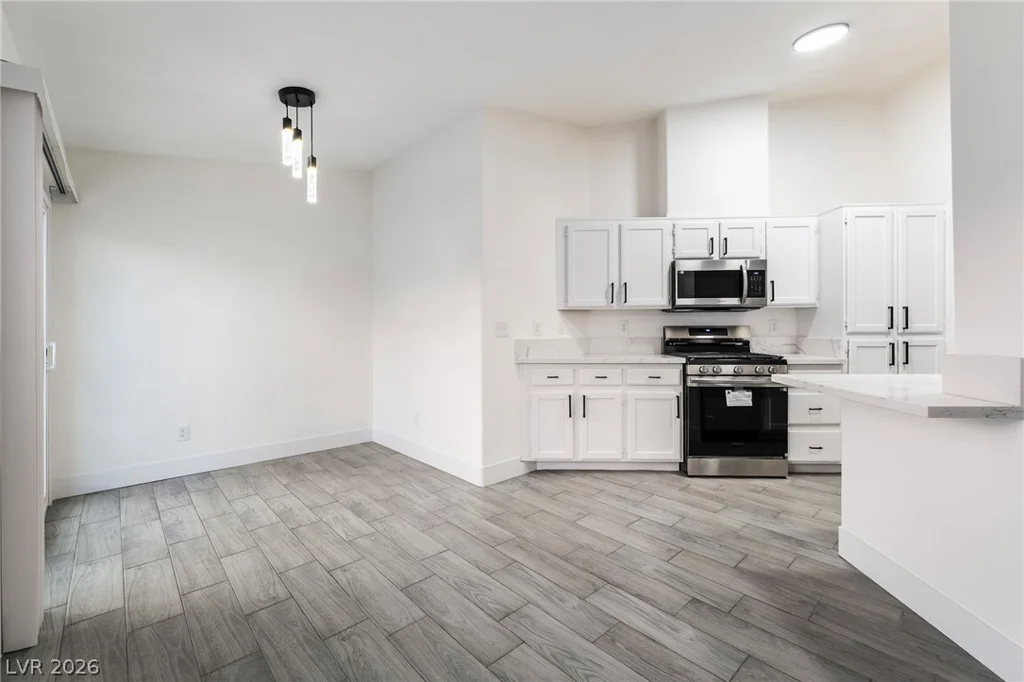 5231 Salmon Run, North Las Vegas, NV 89031