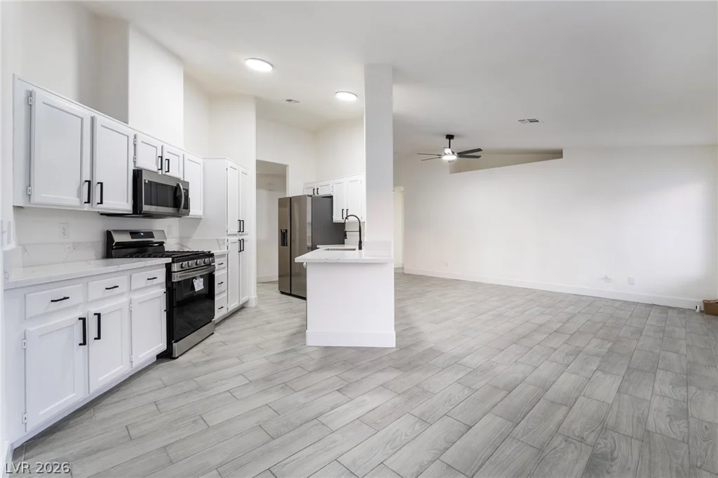 5231 Salmon Run, North Las Vegas, NV 89031