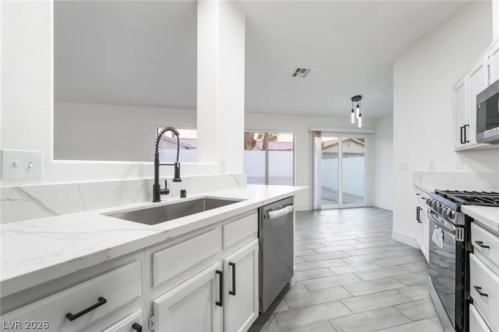 5231 Salmon Run, North Las Vegas, NV 89031