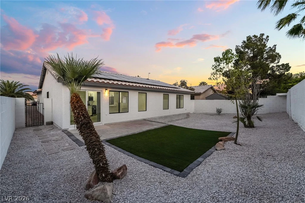 5231 Salmon Run, North Las Vegas, NV 89031