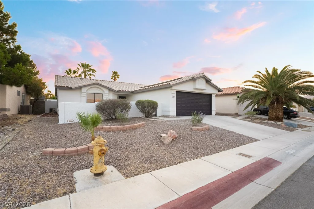 5231 Salmon Run, North Las Vegas, NV 89031
