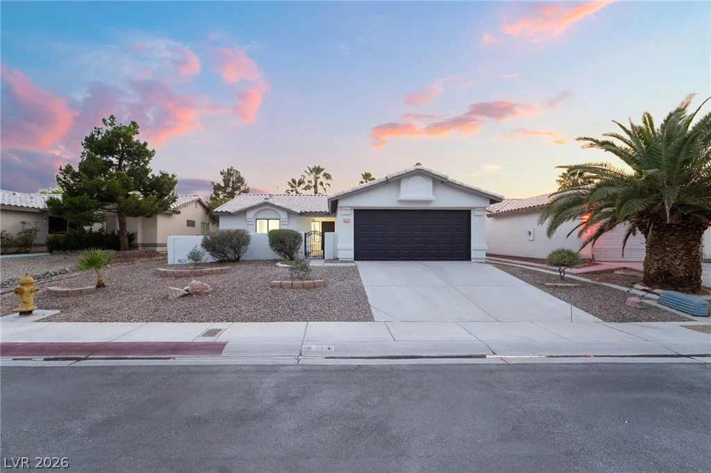 5231 Salmon Run, North Las Vegas, NV 89031