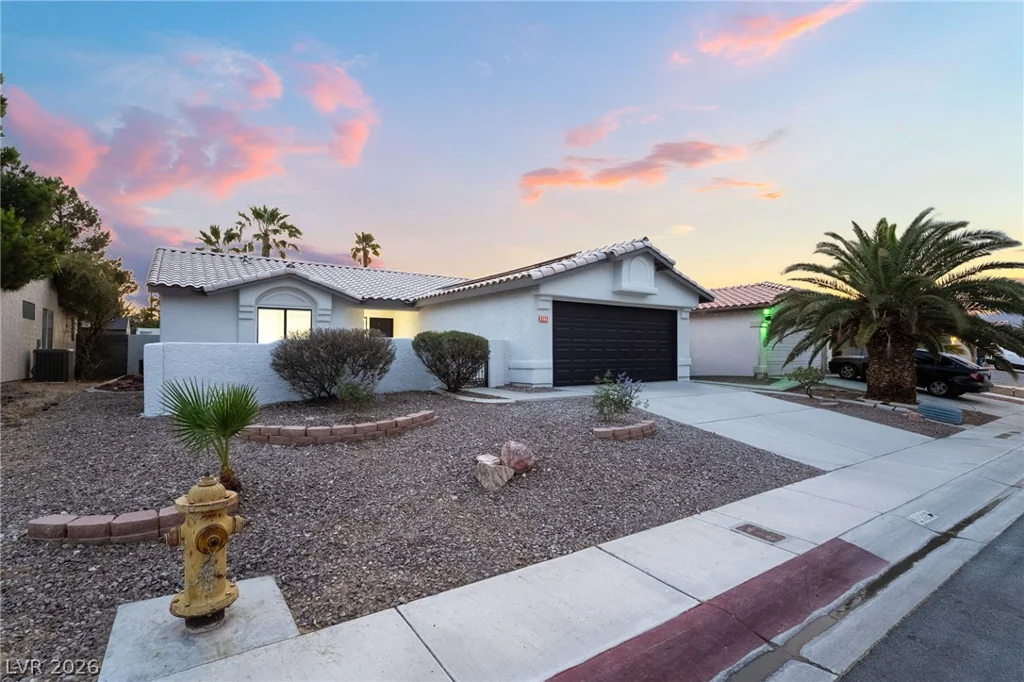 5231 Salmon Run, North Las Vegas, NV 89031
