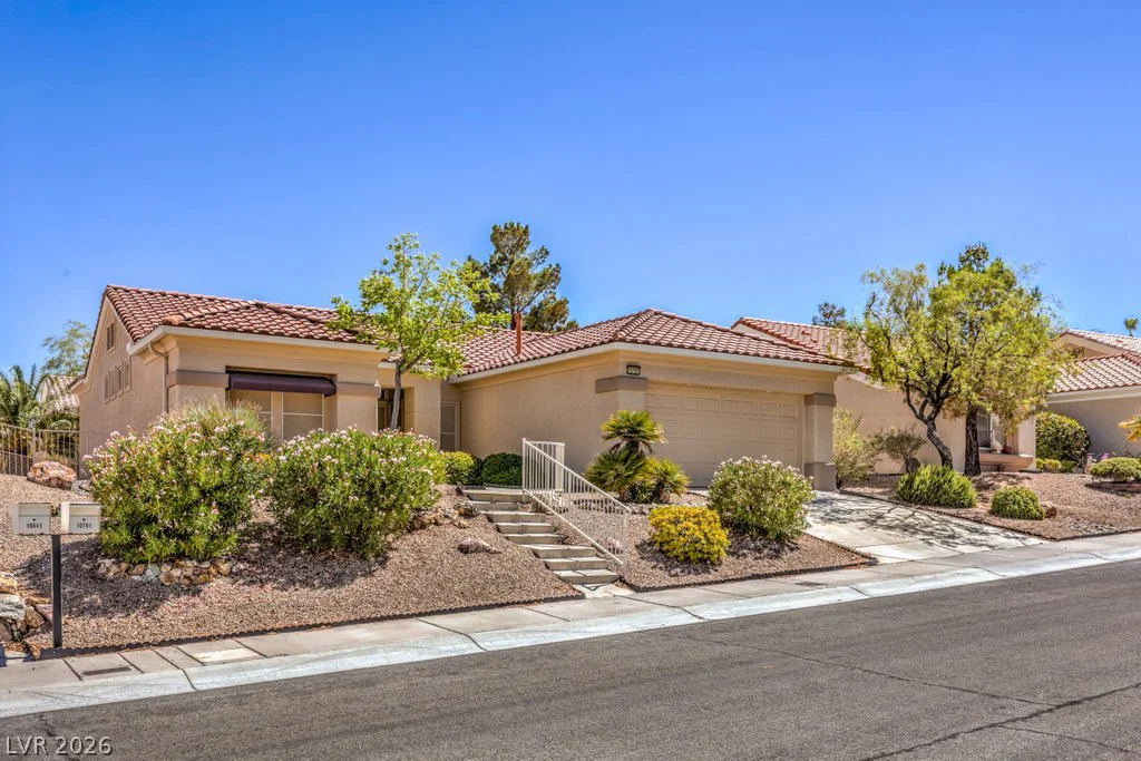 10701 Sky Meadows, Las Vegas, NV 89134