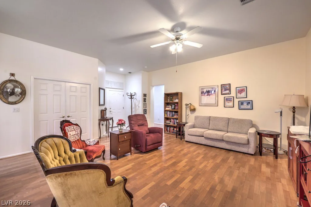 10701 Sky Meadows, Las Vegas, NV 89134