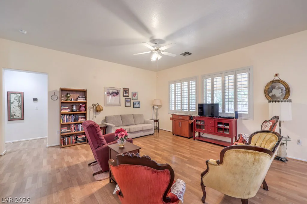 10701 Sky Meadows, Las Vegas, NV 89134