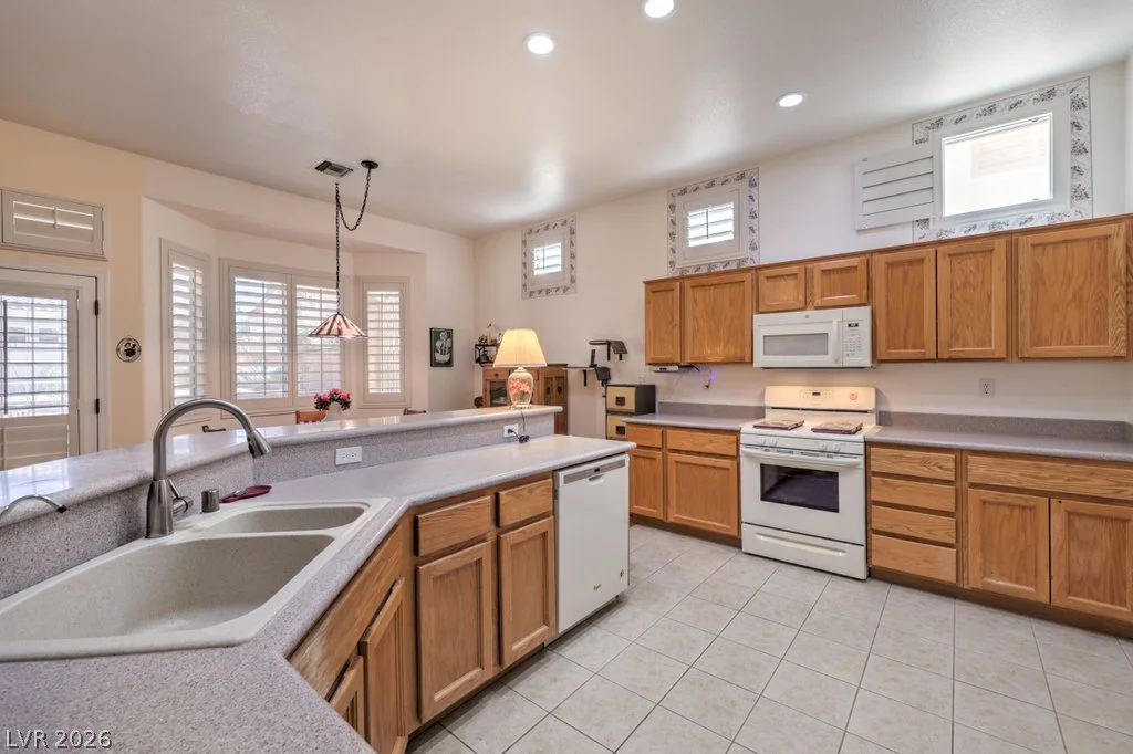 10701 Sky Meadows, Las Vegas, NV 89134