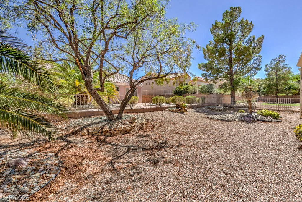 10701 Sky Meadows, Las Vegas, NV 89134