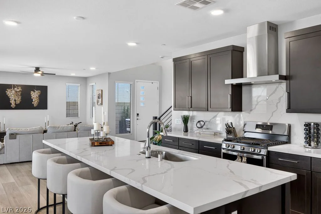 10255 Vonbulin, Las Vegas, NV 89166