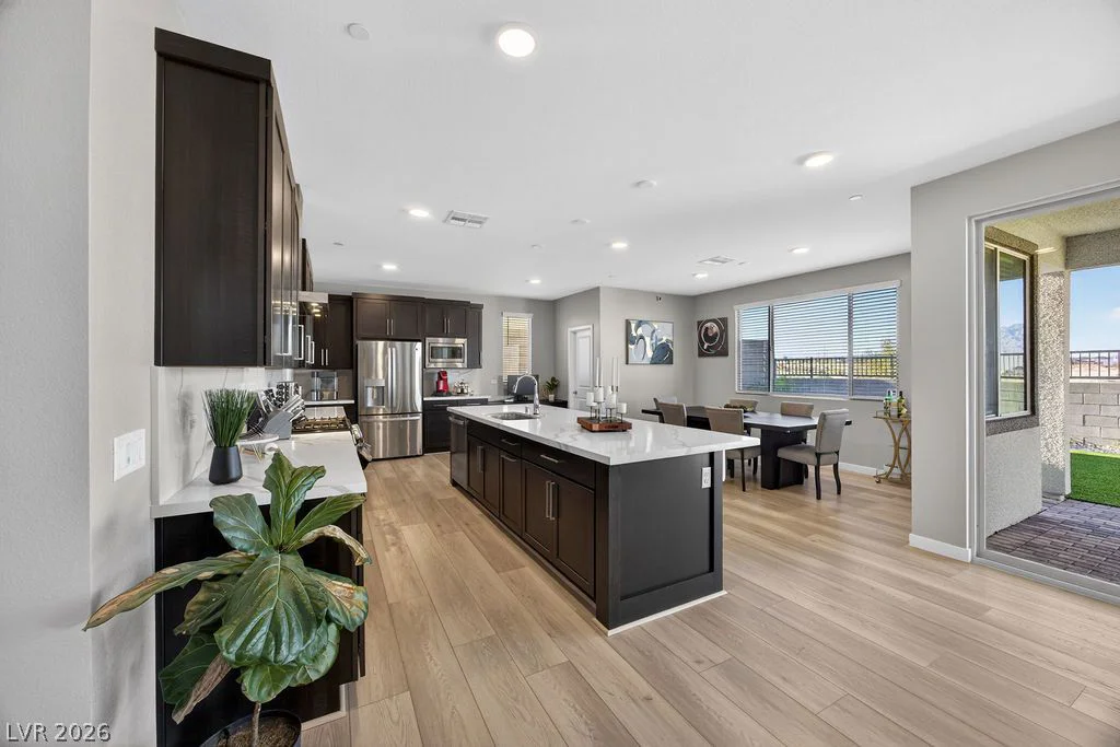 10255 Vonbulin, Las Vegas, NV 89166