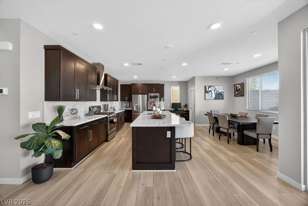 10255 Vonbulin, Las Vegas, NV 89166