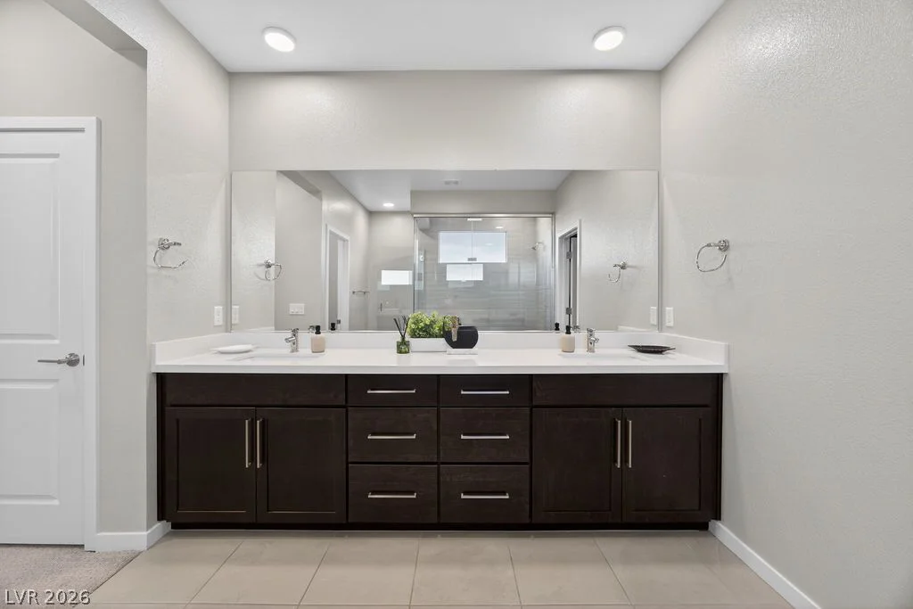 10255 Vonbulin, Las Vegas, NV 89166