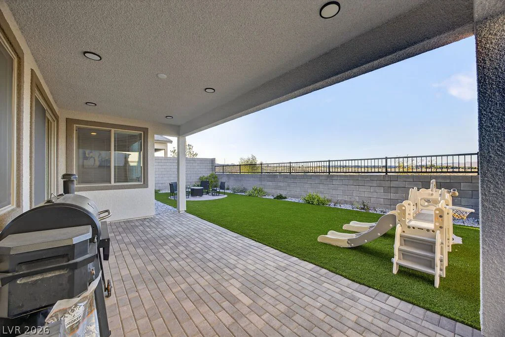 10255 Vonbulin, Las Vegas, NV 89166