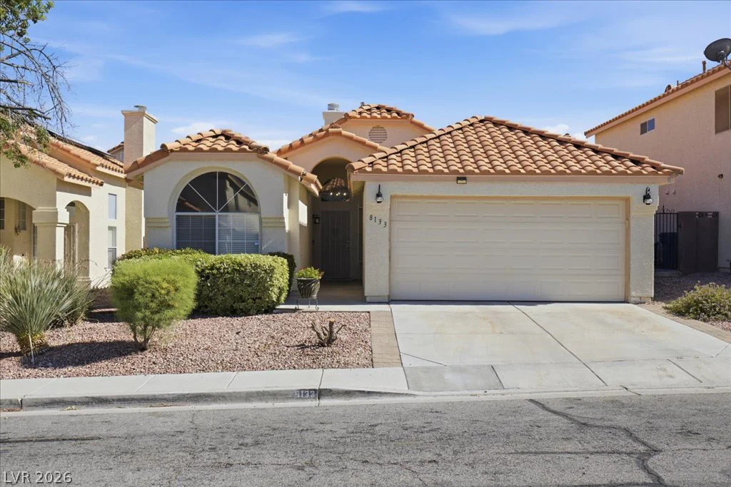 8133 Bay Springs, Las Vegas, NV 89128