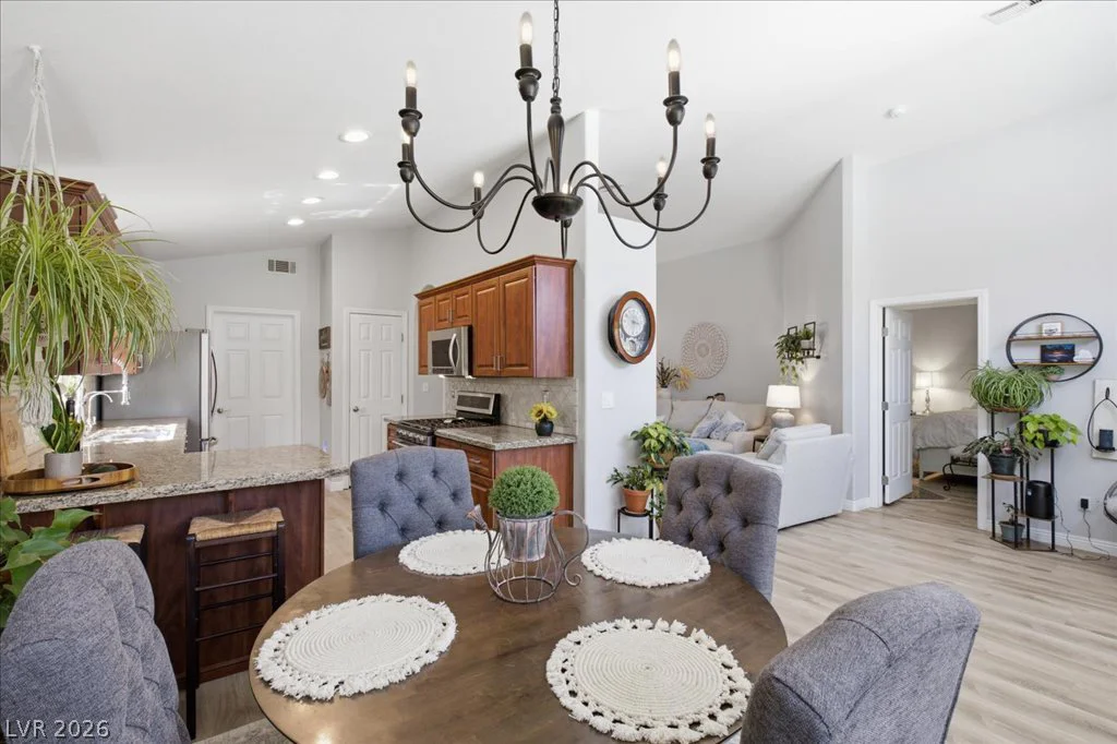 8133 Bay Springs, Las Vegas, NV 89128