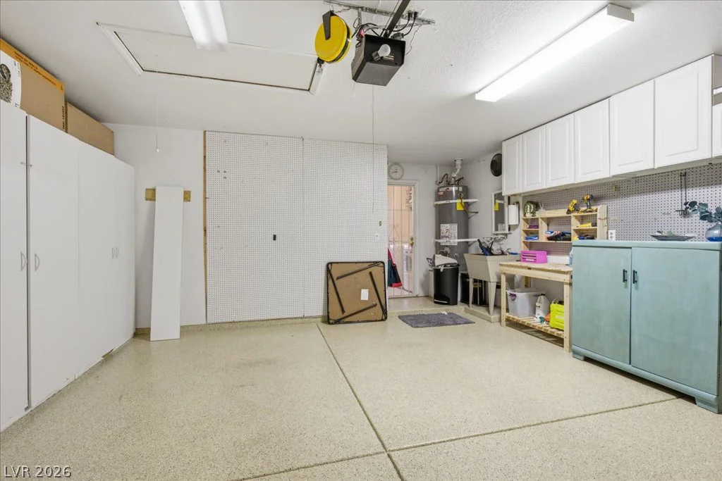 8133 Bay Springs, Las Vegas, NV 89128