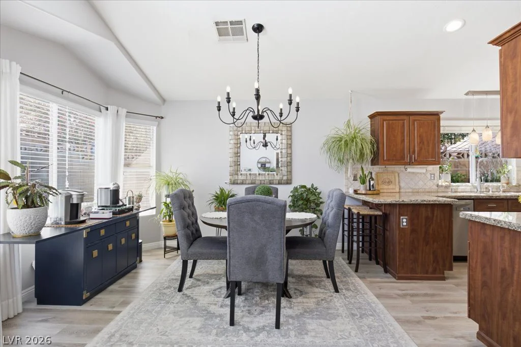 8133 Bay Springs, Las Vegas, NV 89128