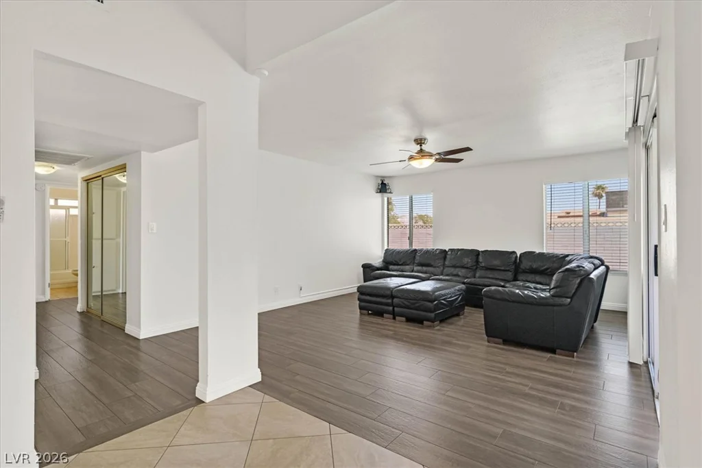 3956 Clear View, Las Vegas, NV 89121