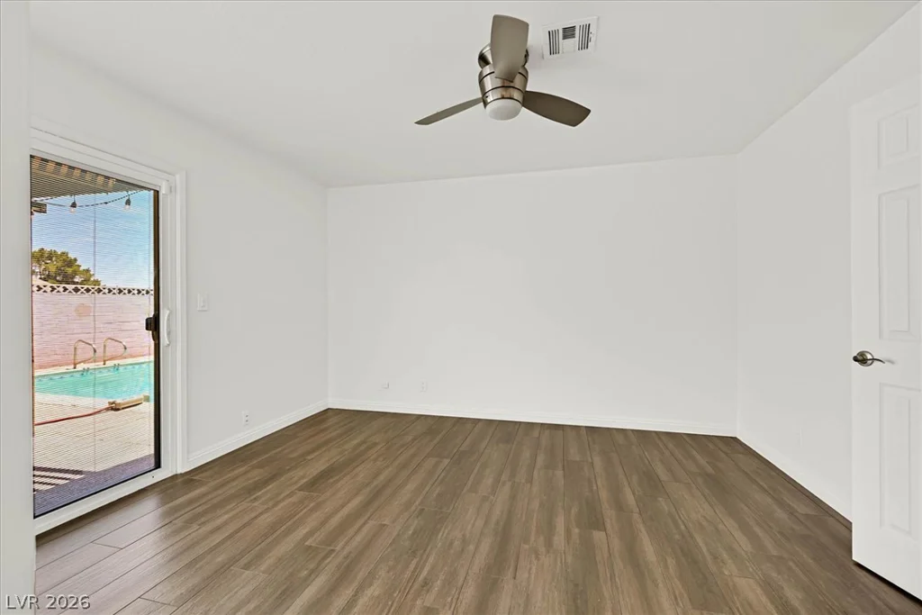 3956 Clear View, Las Vegas, NV 89121
