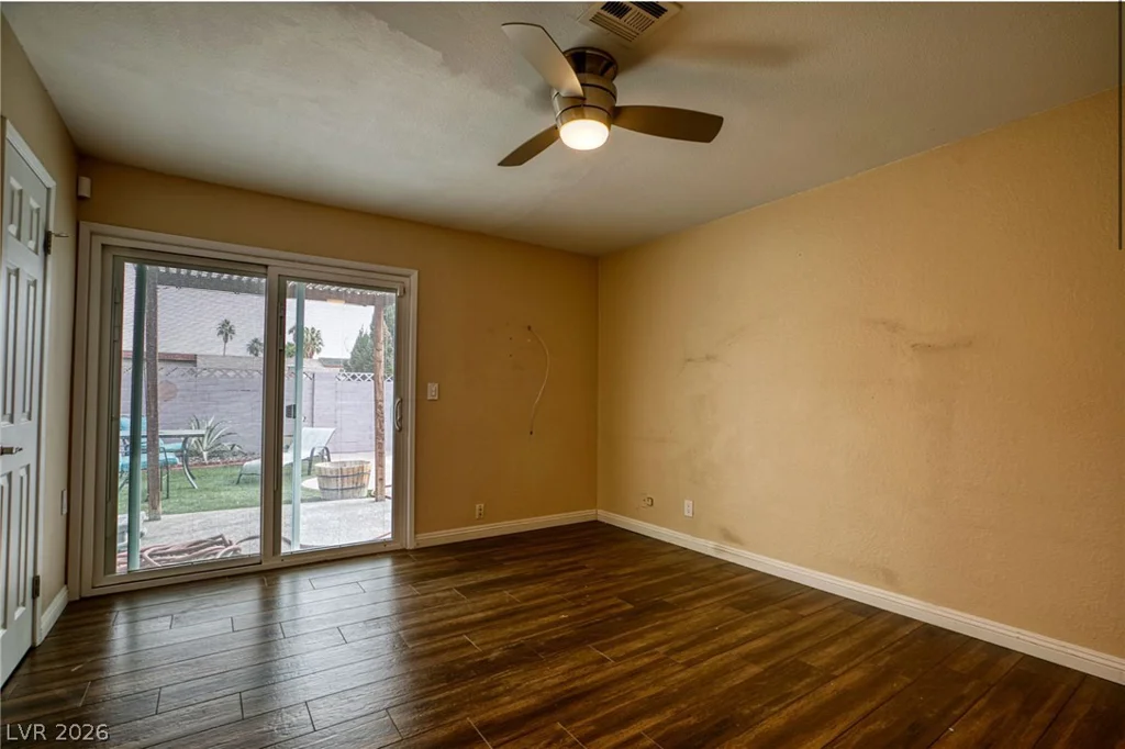 3956 Clear View, Las Vegas, NV 89121