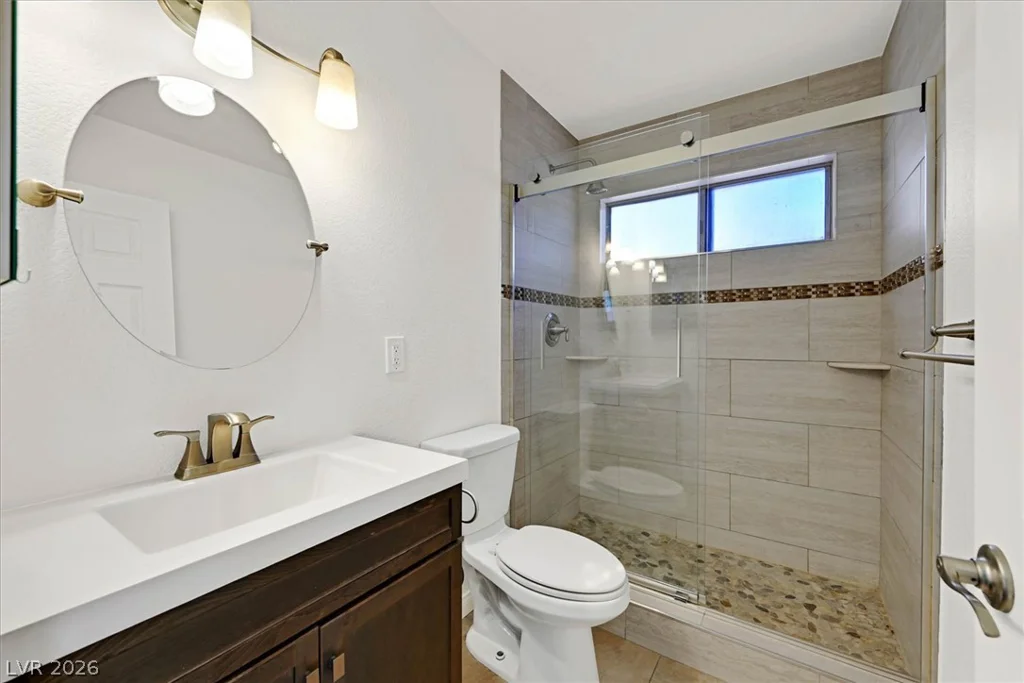 3956 Clear View, Las Vegas, NV 89121