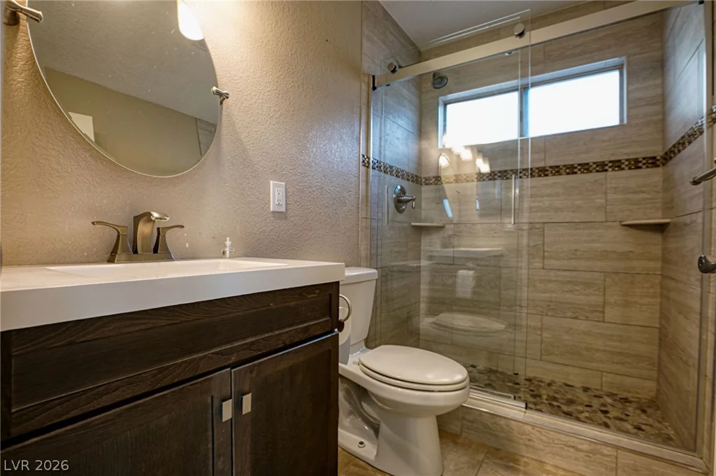 3956 Clear View, Las Vegas, NV 89121