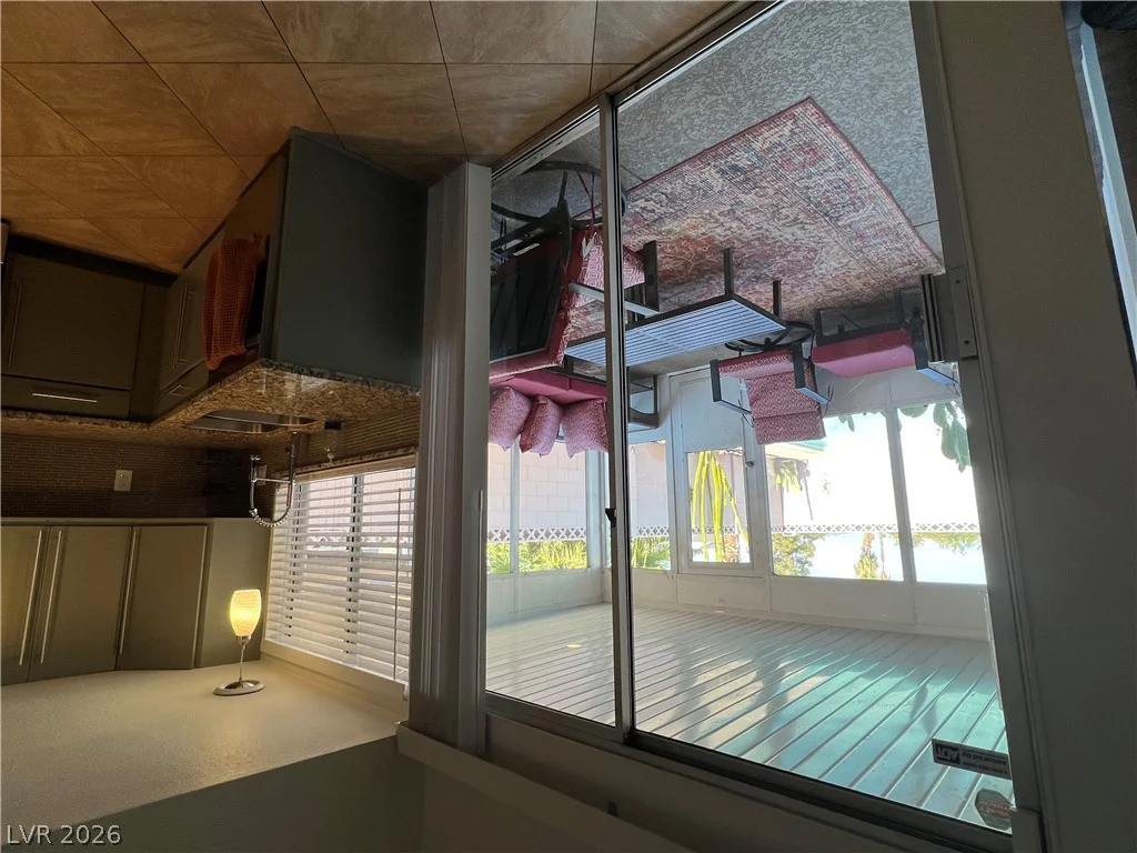 3956 Clear View, Las Vegas, NV 89121