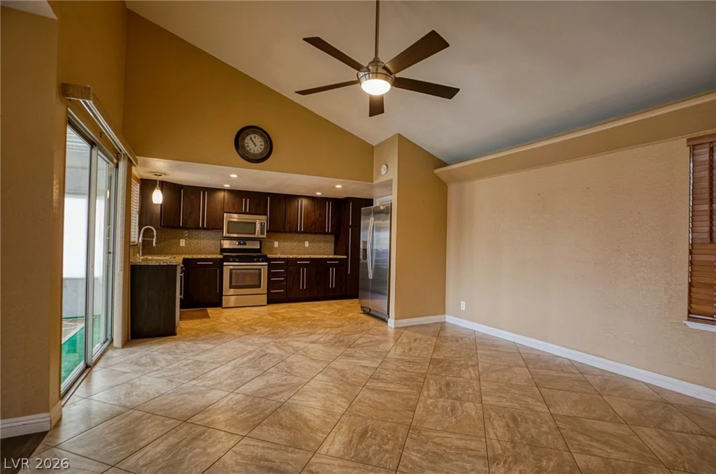 3956 Clear View, Las Vegas, NV 89121