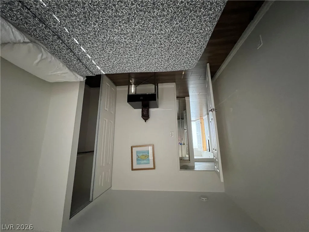3956 Clear View, Las Vegas, NV 89121