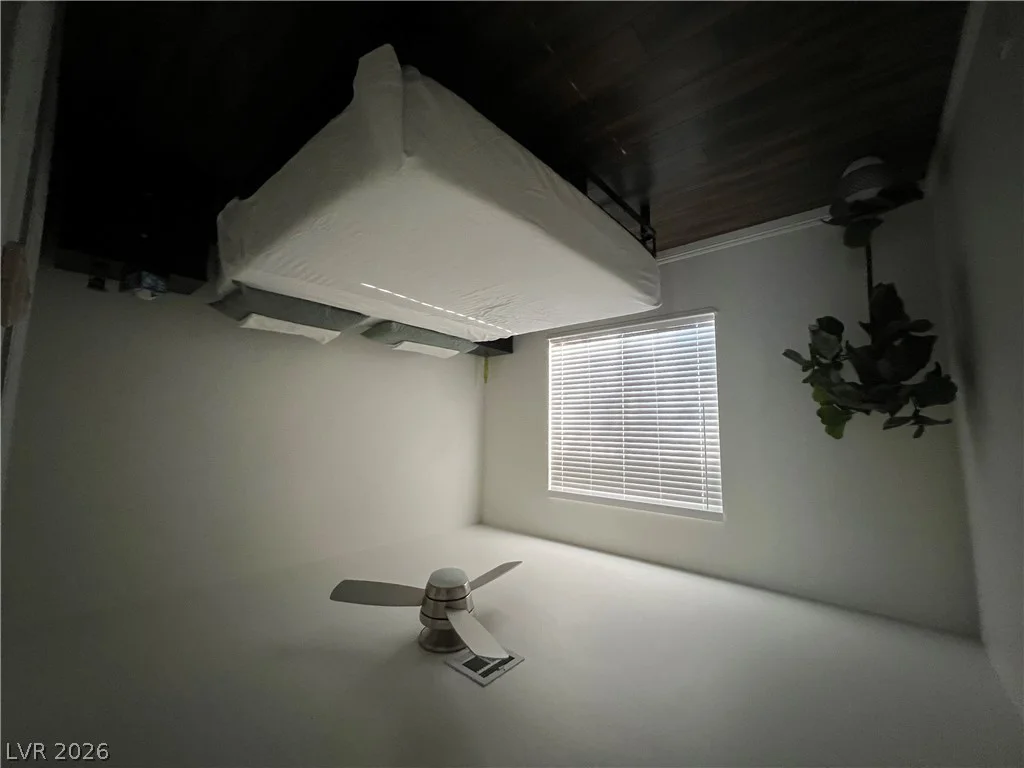 3956 Clear View, Las Vegas, NV 89121