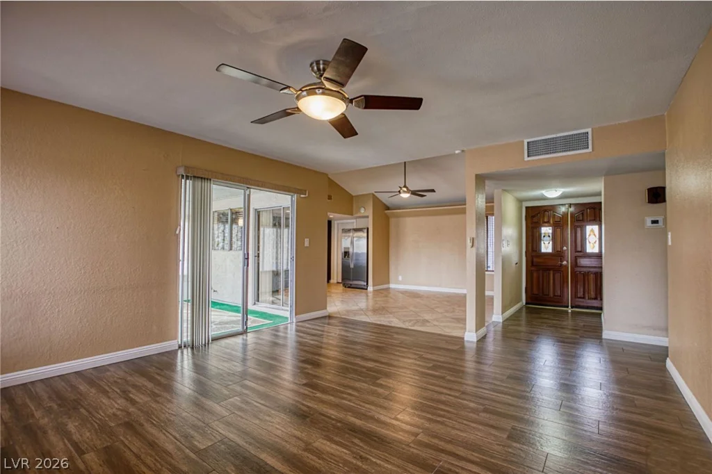 3956 Clear View, Las Vegas, NV 89121