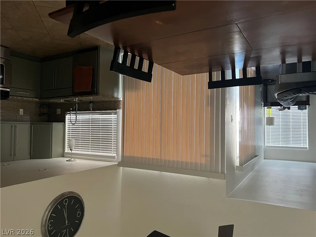 3956 Clear View, Las Vegas, NV 89121
