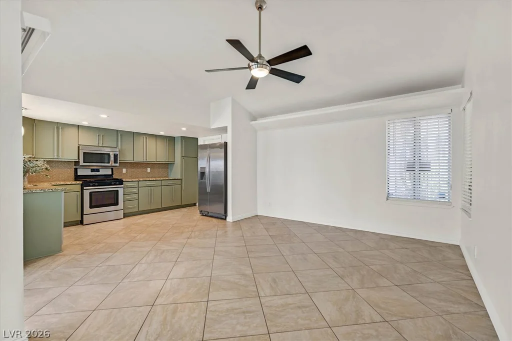 3956 Clear View, Las Vegas, NV 89121