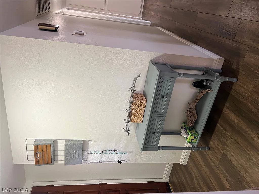 3956 Clear View, Las Vegas, NV 89121
