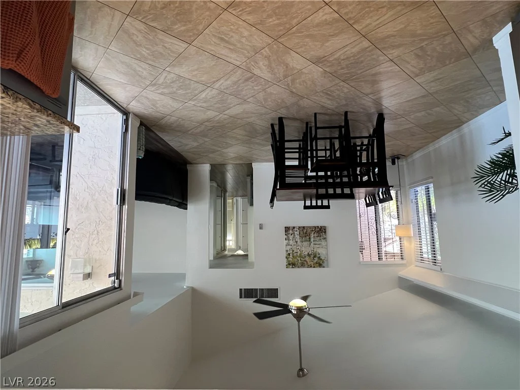3956 Clear View, Las Vegas, NV 89121