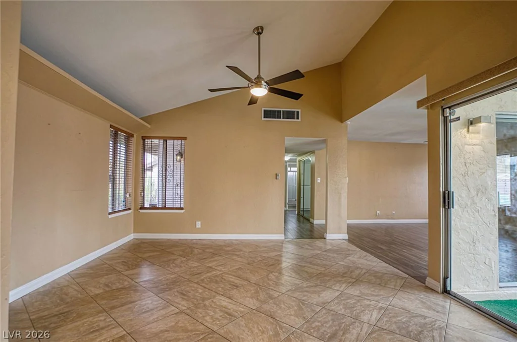 3956 Clear View, Las Vegas, NV 89121