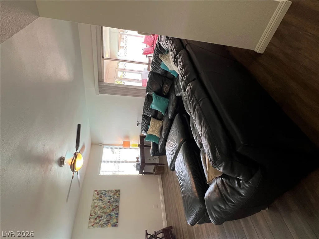 3956 Clear View, Las Vegas, NV 89121